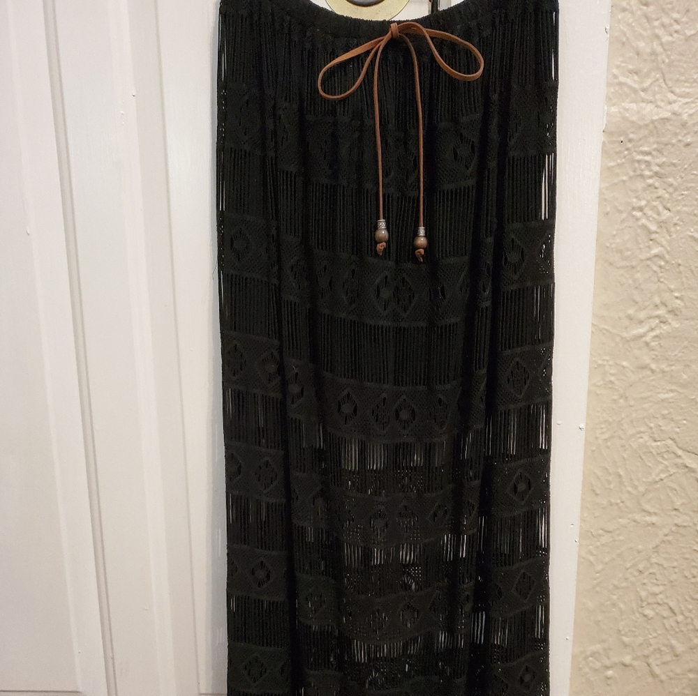 Boho chic black maxi skirt sz S